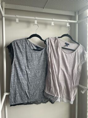 2 GAP Crew Neck Tees